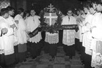Bogoslovi u sprovodnoj povorci.